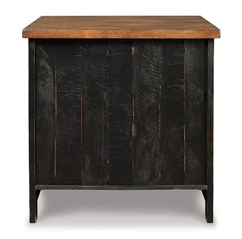 Valebeck End Table T468 - 3 - Darseys Furniture & MattressDarseys Furniture & Mattress