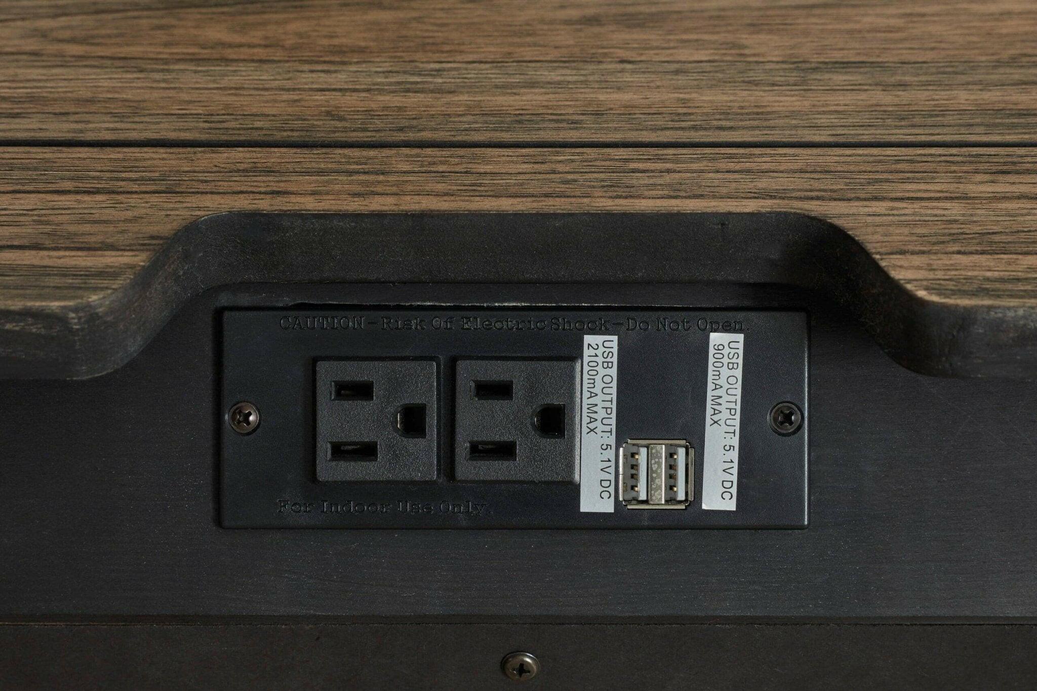 Markenburg Nightstand B770-93.