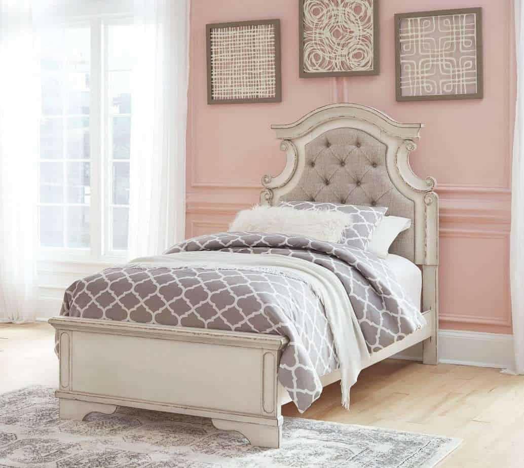 Realyn Twin Size Bed B743-52/53/83.