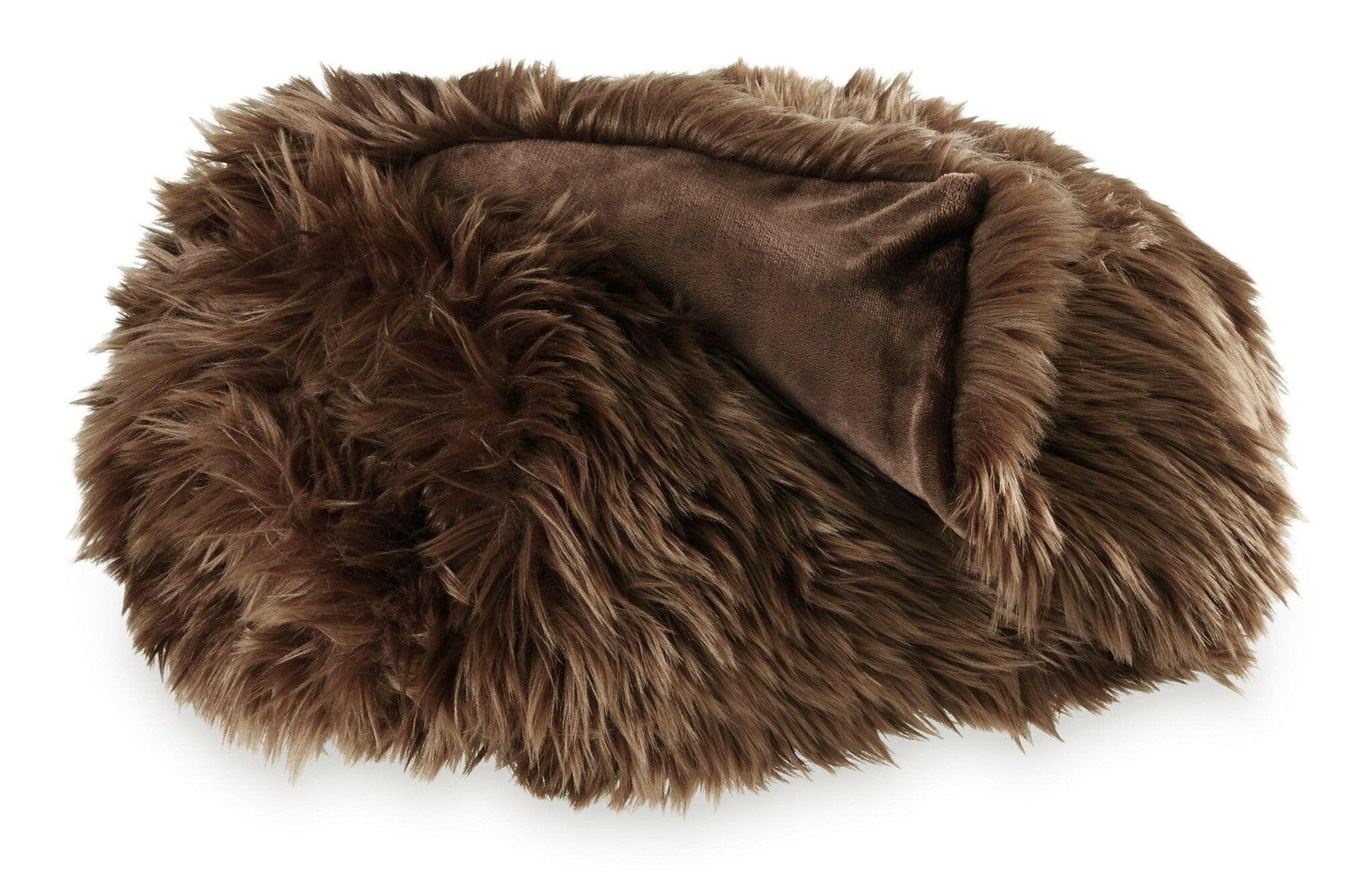 Bellethrone Throw Blanket A1000987.