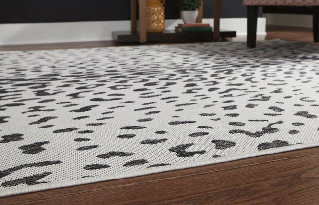 R405022 Samya Rug 5' X 8' Main Image