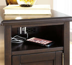 Barilanni End Table T934-7.