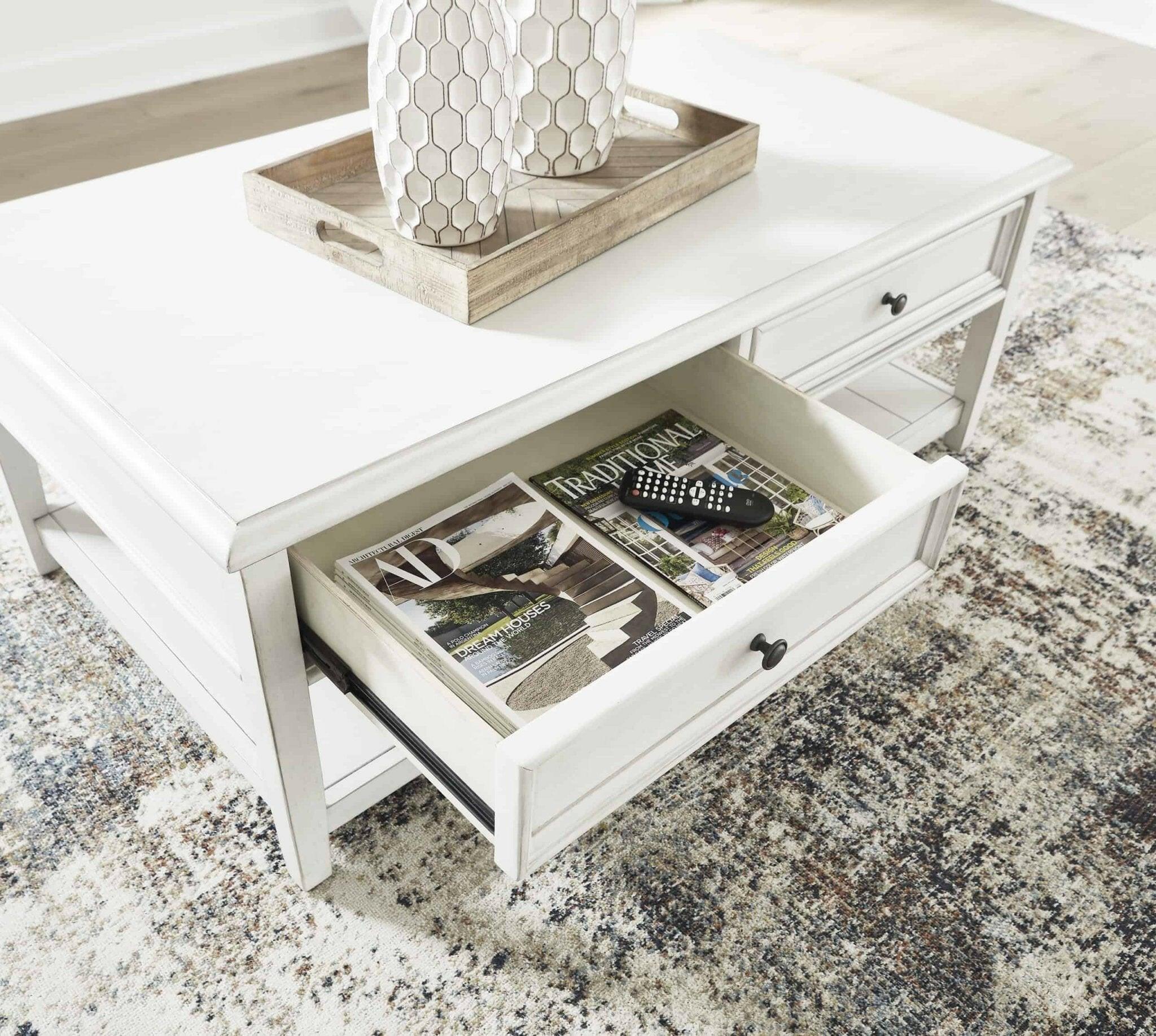 Kanwyn Cocktail Table and 2 End Tables T937.