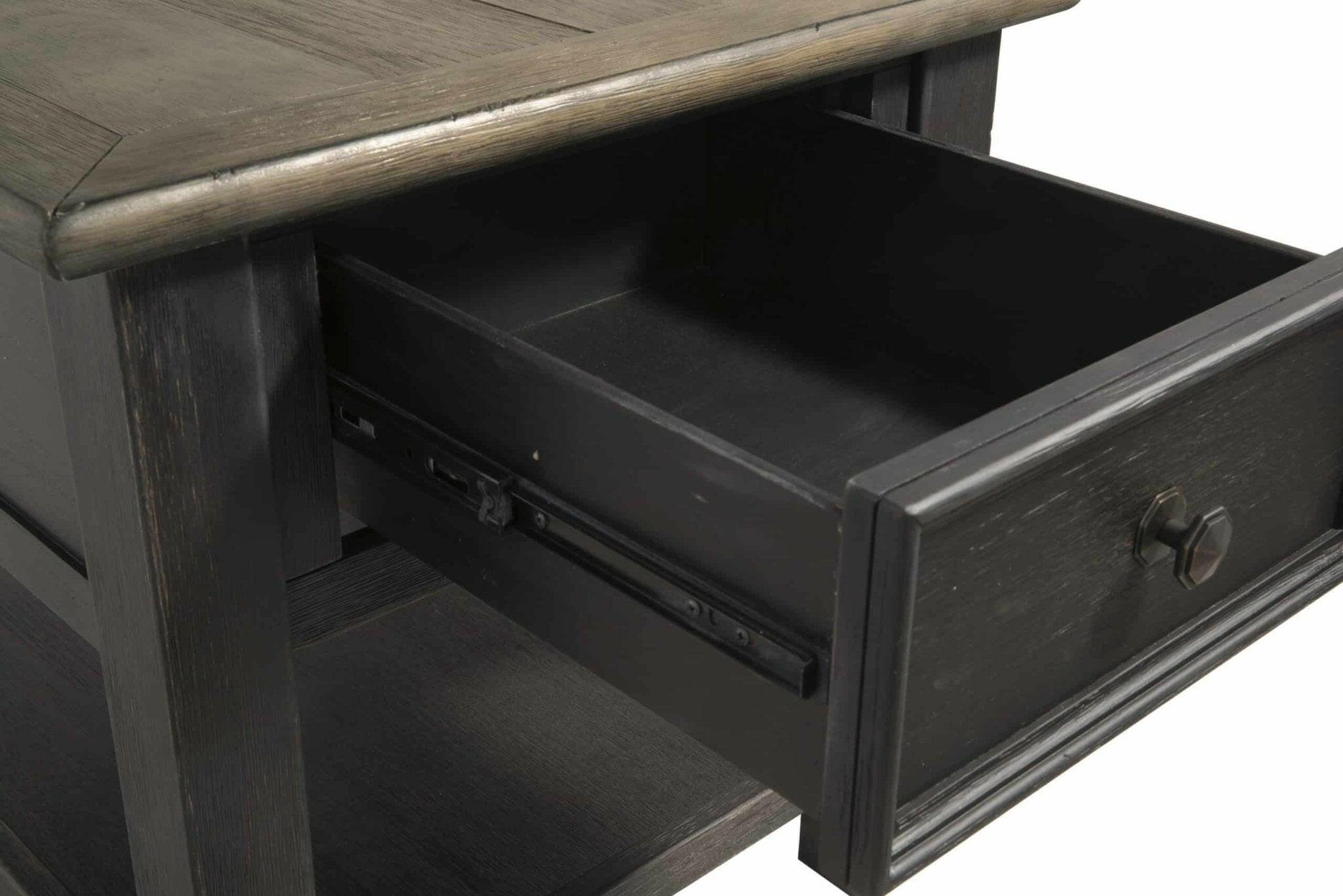 Tyler Creek End Table T736-3.