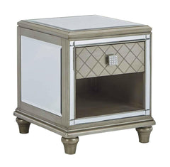 Chevanna End Table T942-3 - DarseysAshley