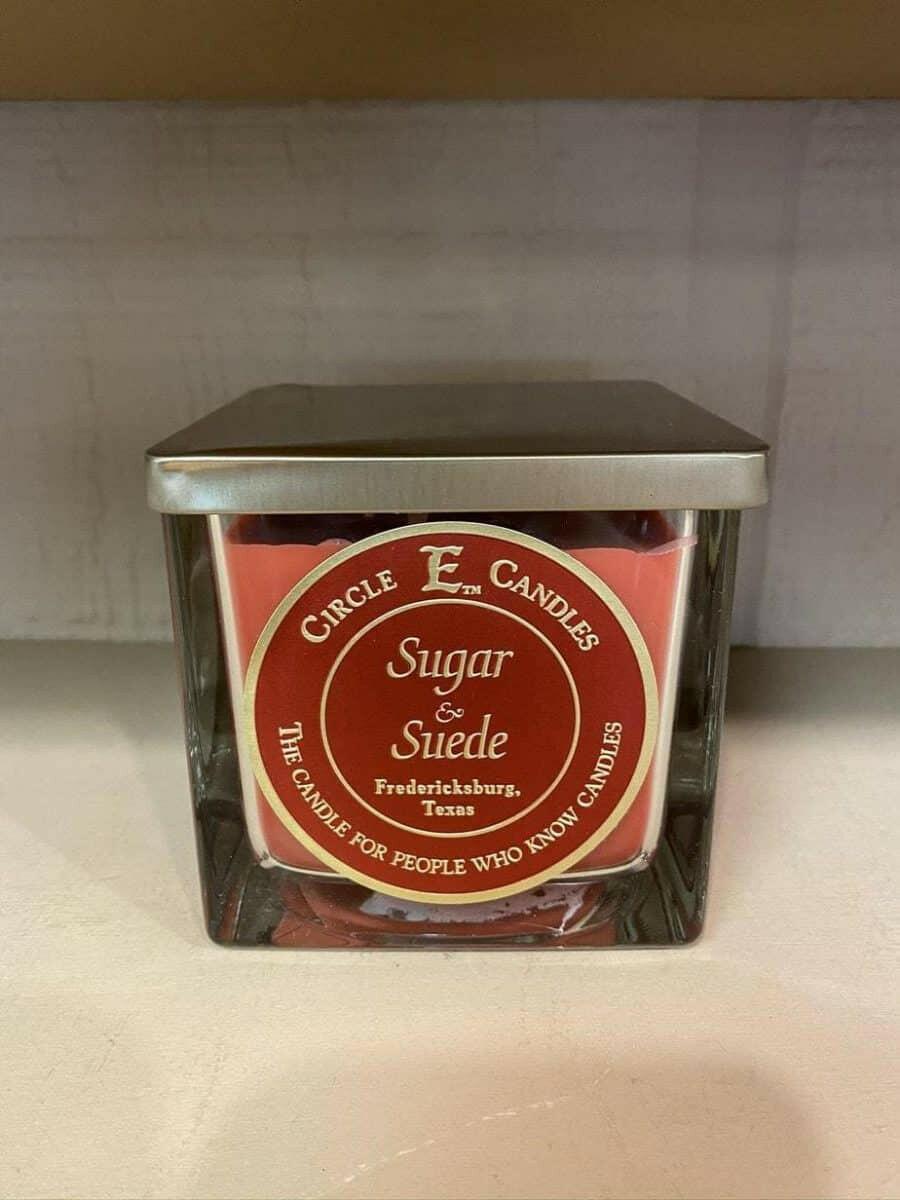 Circle E Sugar & Suede 22oz - Darseys Furniture & MattressCircle E Candle Main image