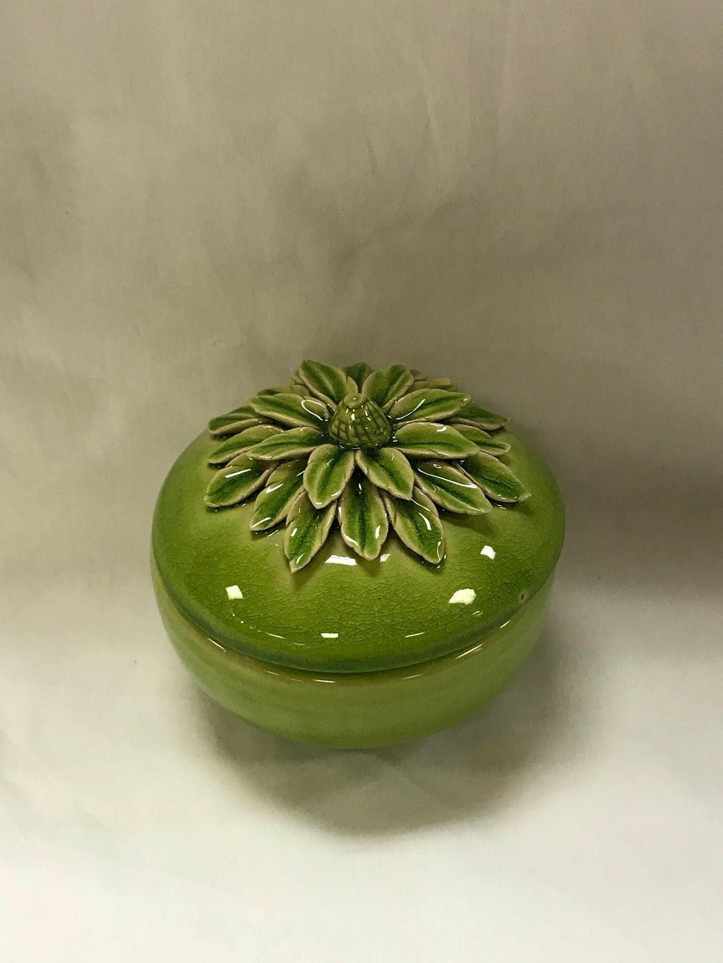 Derose Designs 91840 Accent.