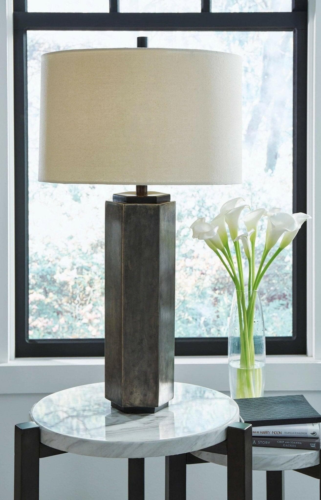 Dirkton Table Lamp L208324 Secondary image