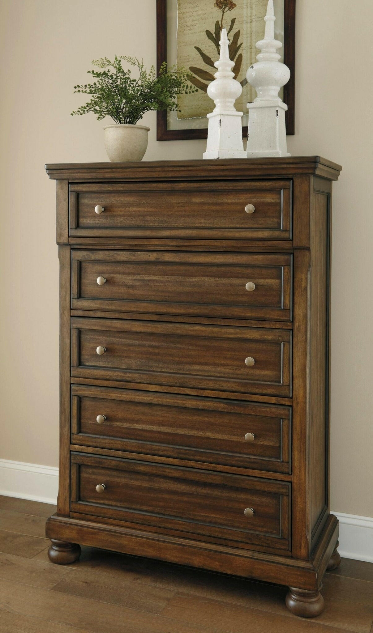 Flynnter Five Drawer Chest B719-46 - DarseysAshley