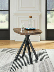 Haileeton End Table T806-6 - DarseysAshley