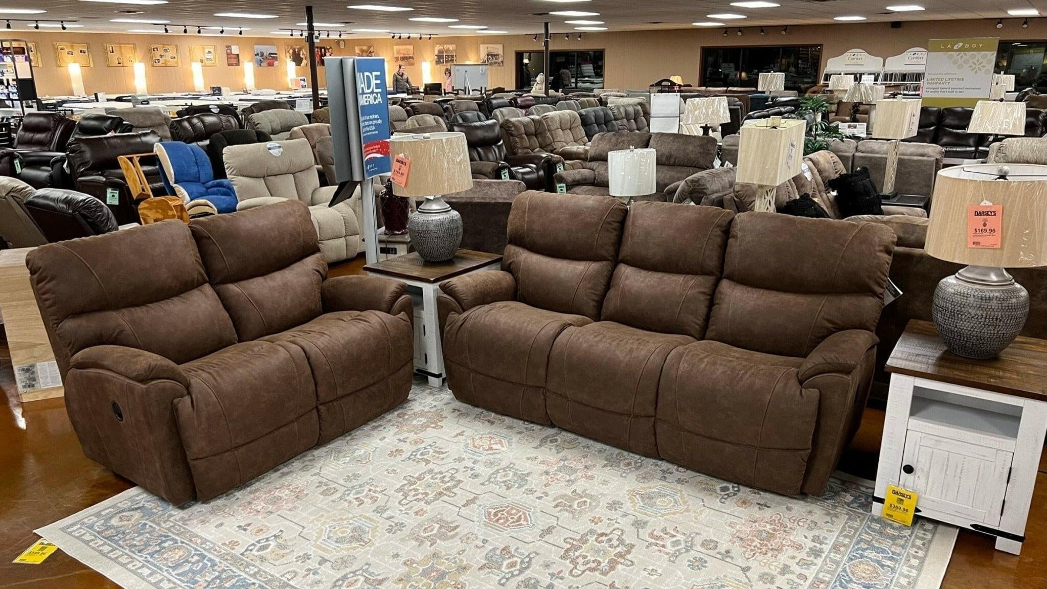 La-Z-Boy Trouper Reclining Sofa & Loveseat 724-E1537-75.
