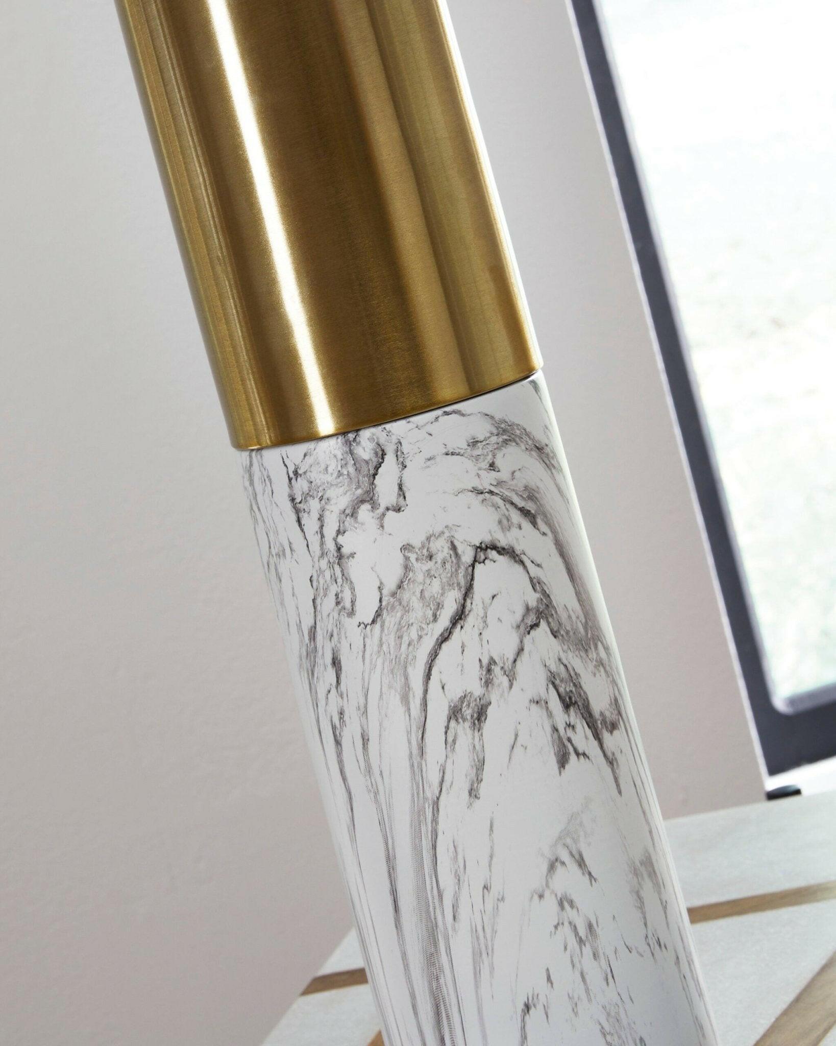 Samney Lamp L208394 - Darseys Furniture & MattressAshley