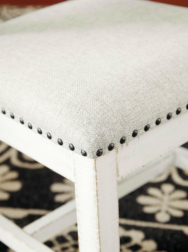 Valebeck Chair D546 - 01 - Darseys Furniture & MattressAshley