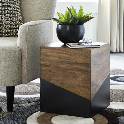 A4000311 Trailbend End Table