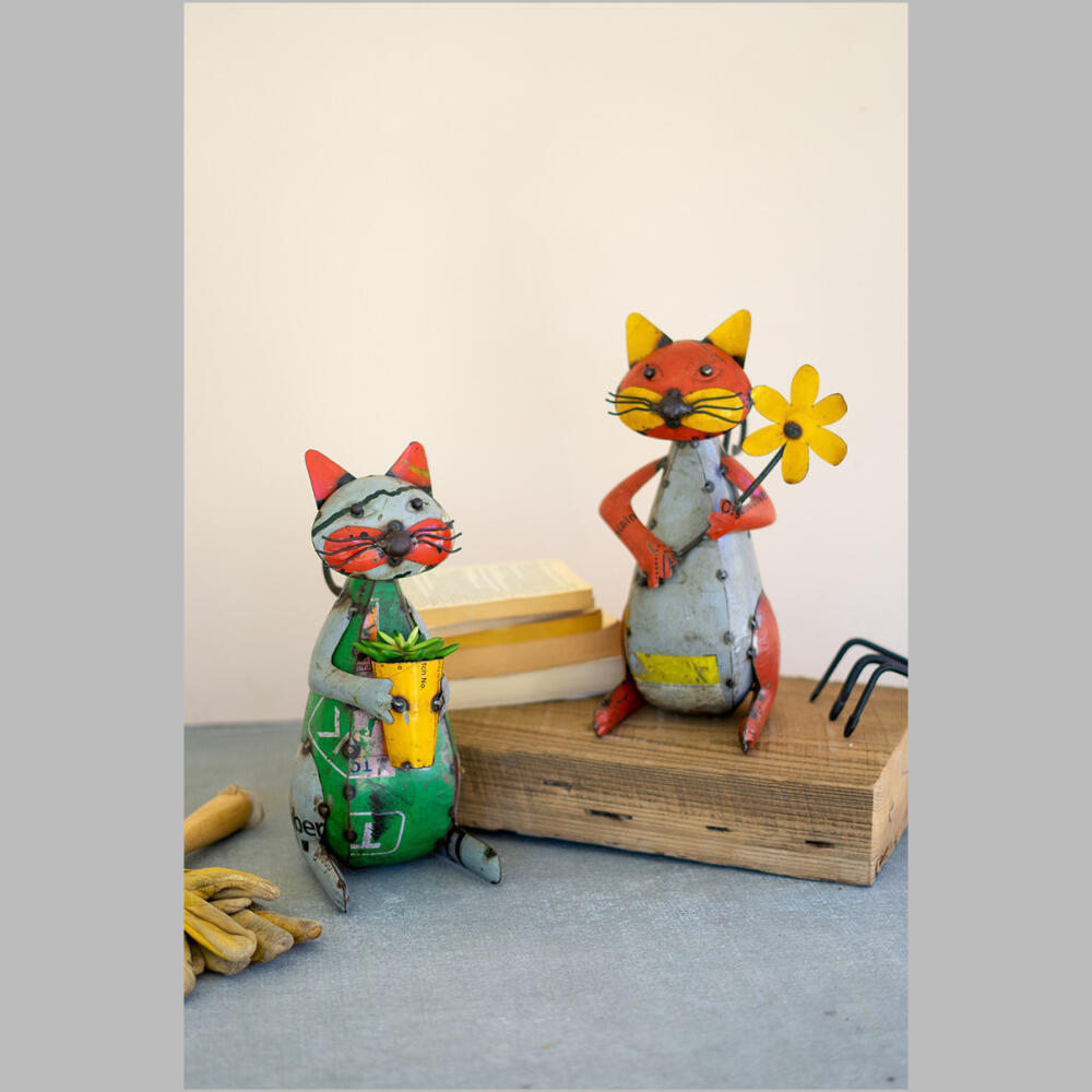 ntm1308-1 recycled iron cats with flower and pot